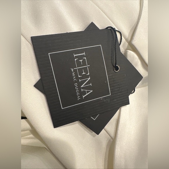 Mac Duggal White One-Shoulder Tuxedo Cocktail Mini Dress Size 2 $298 - Picture 4 of 5